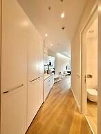 Condo Studio Plaza