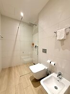 Condo Studio Plaza