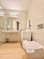 Condo Studio Plaza