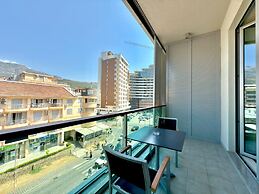 Condo Studio Plaza