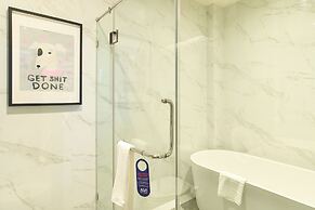 5loft Anti-Hotel, Silom, Bangkok