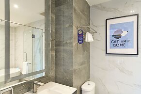 5loft Anti-Hotel, Silom, Bangkok
