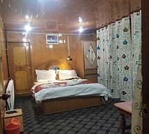 Hotel Roseland Cottage Gulmarg