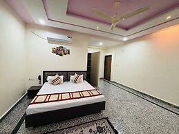 Paras Resort