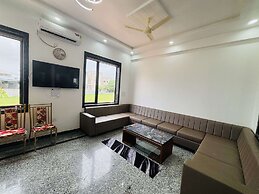 Paras Resort