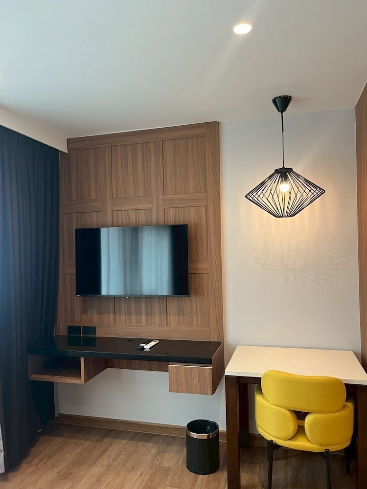 Shine Thonglor