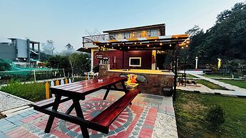 Vanhills-Luxury Home Stay in Jim Corbett