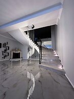 Central Vip Villa