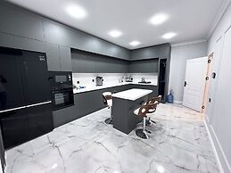 Central Vip Villa