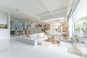 Villa Luja by GORO