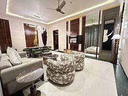 Omaya Suites