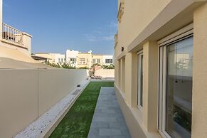 Luxurious Spacious 3-bedroom Villa With Private Pool at Springs 10