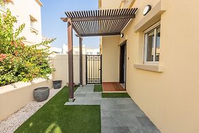 Luxurious Spacious 3-bedroom Villa With Private Pool at Springs 10