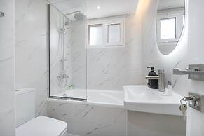 Charming and Cozy 2BR Stay in Dubai Marina