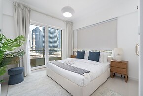 Charming and Cozy 2BR Stay in Dubai Marina