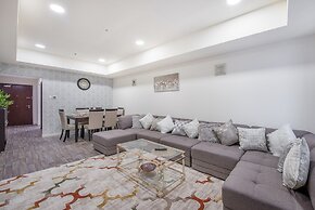 High-floor 2BR With Dubai Marina Views