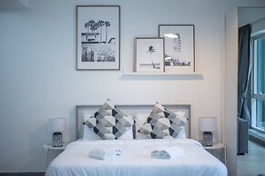 Prime Studio Stay in Barsha Heights