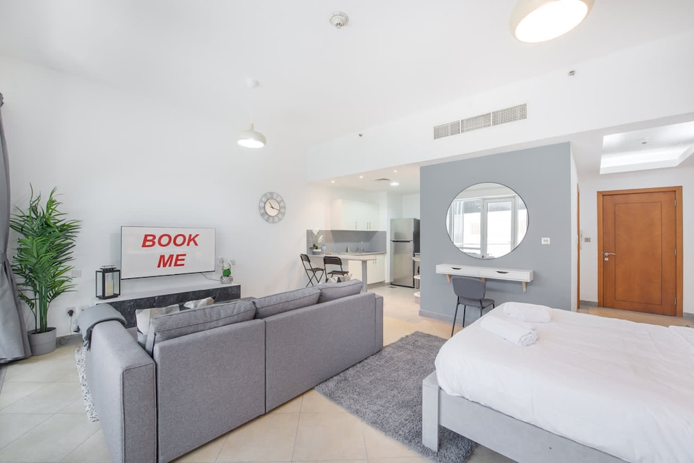 Prime Studio Stay in Barsha Heights