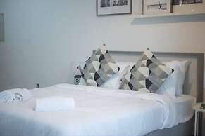 Prime Studio Stay in Barsha Heights
