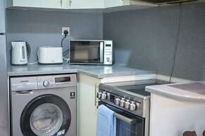 Prime Studio Stay in Barsha Heights
