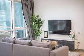 Prime Studio Stay in Barsha Heights