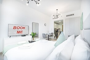 Perfect Studio That Sleeps 2 in JVC