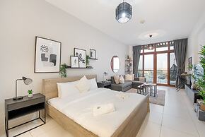 Tranquil Studio With Unmatched Ocean Views in Palm