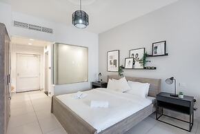 Tranquil Studio With Unmatched Ocean Views in Palm