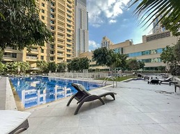 Upscale 2BR With Breathtaking Burj Views