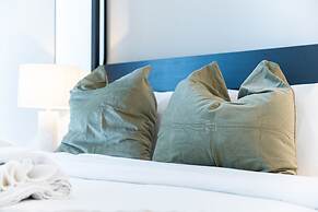 Modern Aesthetic 2-bedroom in Dubai Marina