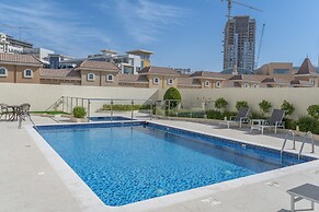 Your Dream Stay in JVC - Stylish Studio for 4