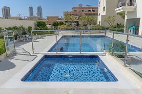 Your Dream Stay in JVC - Stylish Studio for 4
