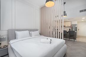 Your Dream Stay in JVC - Stylish Studio for 4