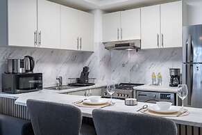 Your Dream Stay in JVC - Stylish Studio for 4