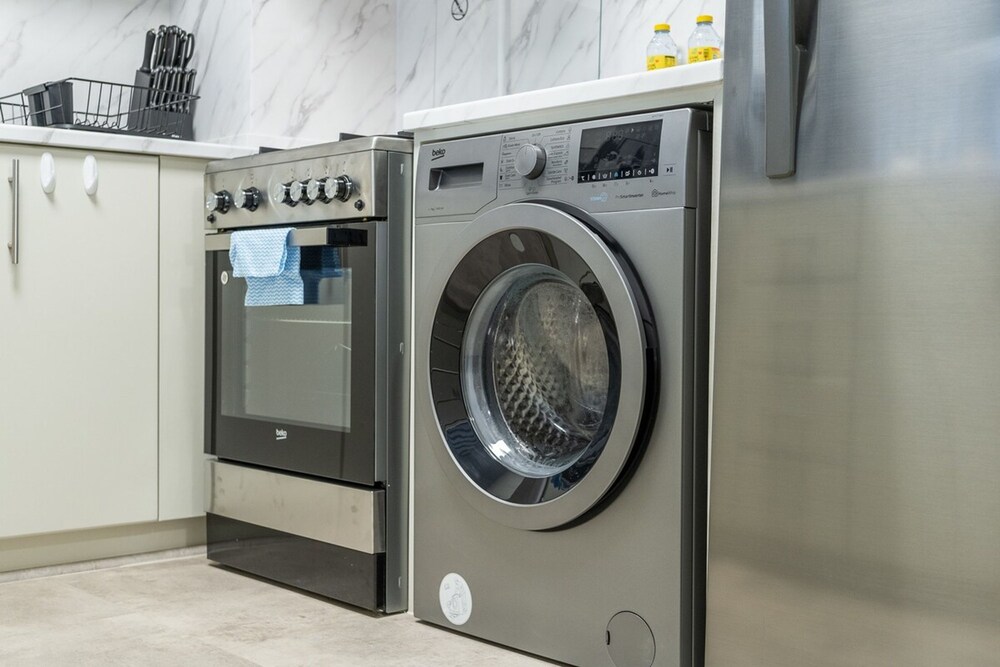 Your Dream Stay in JVC - Stylish Studio for 4