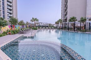 Modern Luxe 2BR in Business Bay