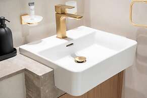 Ravishing 1 Bedroom in Binghatti Amber