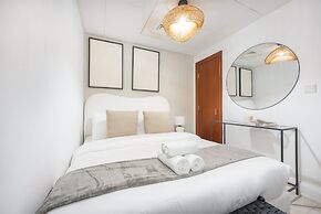 Prime 2BR Near Marina Mall Tram