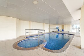 Sleeps 4 in This 2 Bedroom Apartment in Dubai Gate 2