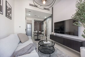 Tranquil 1BR Hideaway in Damac Hills