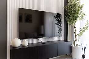 Tranquil 1BR Hideaway in Damac Hills