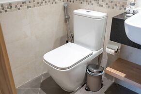 A Fantastic 1 Bed Flat Located in JVC