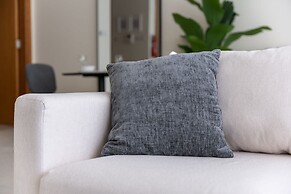 Minimalist and Modern Studio in Business Bay