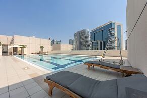 Minimalist and Modern Studio in Business Bay