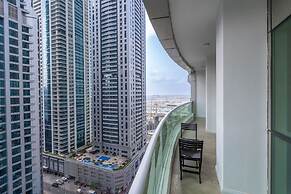 A Fabulous 1 Bedroom Apartment in Marina Pinnacle