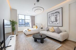 Mesmerizing Studio Located in the Center of JVC