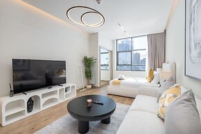 Mesmerizing Studio Located in the Center of JVC