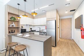Mesmerizing Studio Located in the Center of JVC