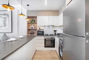 Mesmerizing Studio Located in the Center of JVC