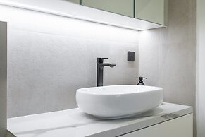 Studio in Difc That Sleeps 4 Comfortably